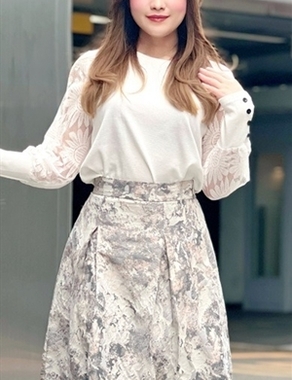 月の真珠-新宿--浅見ゆりな